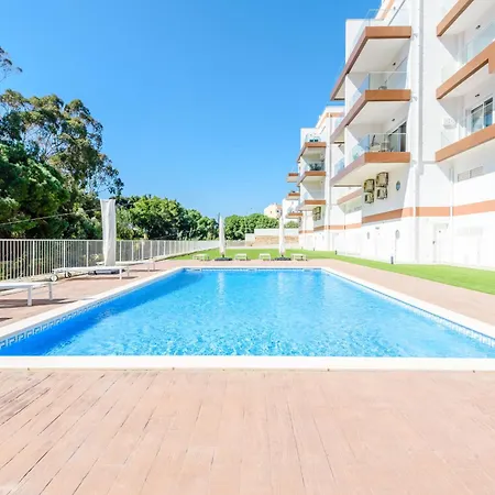 Retreat - 350m To The Sea By Interhome